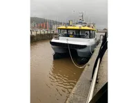 Kapal kerja kanggo didol