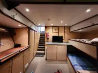 Kapal kerja kanggo didol