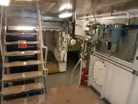 Kapal kontainer kanggo didol