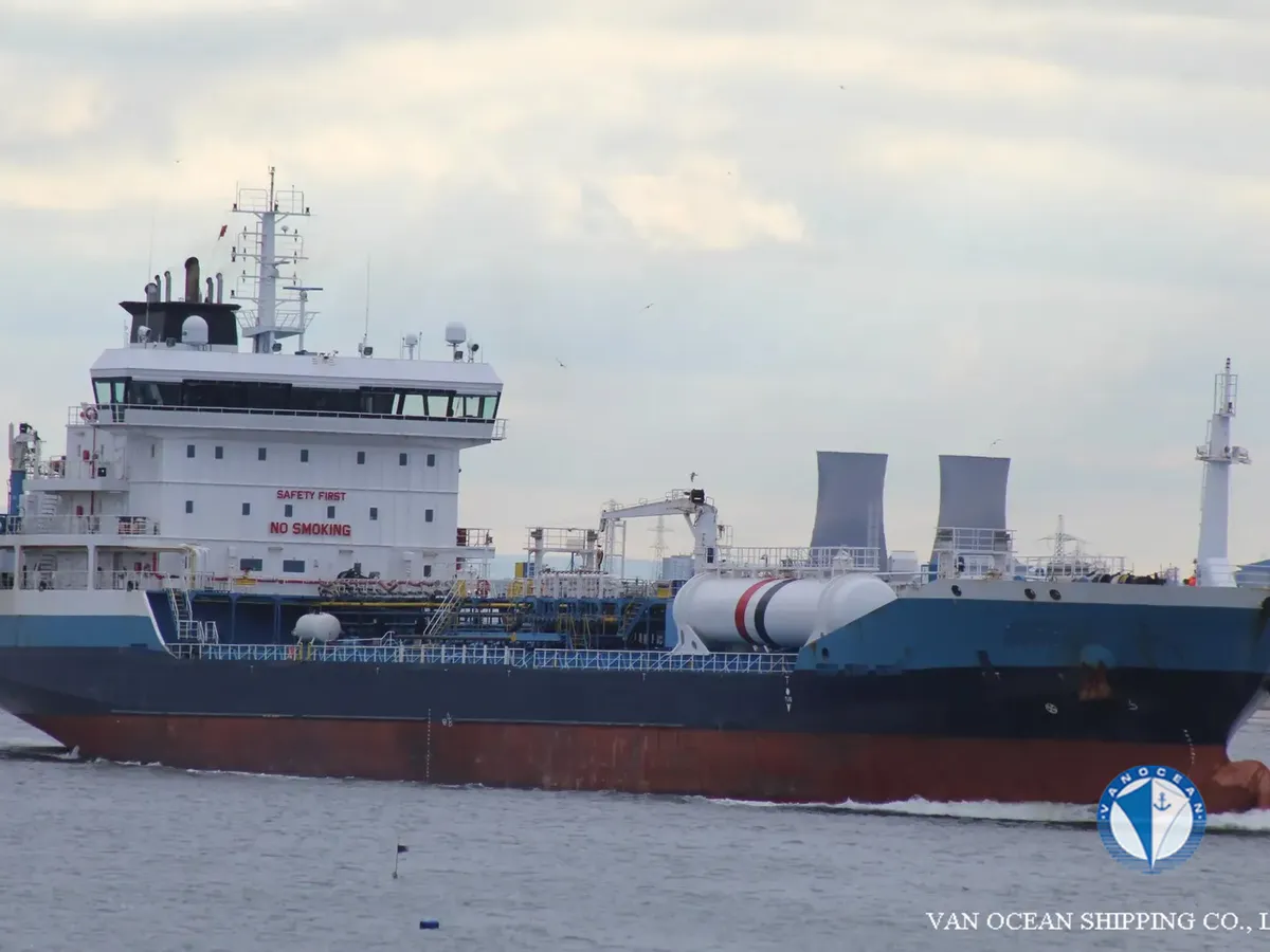 Kapal tanker minyak/bahan kimia kanggo didol