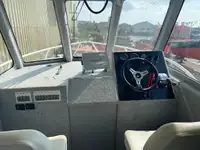 Kapal kerja kanggo didol