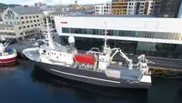Kapal kontainer kanggo didol