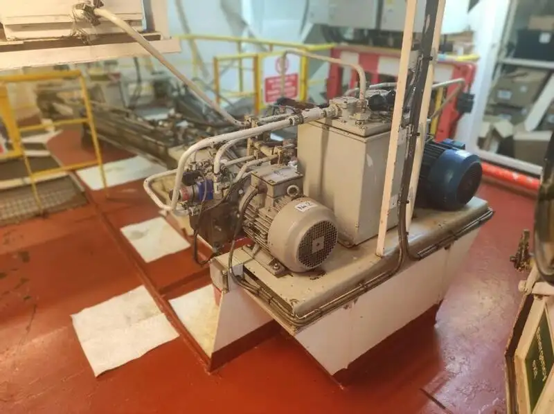 Kapal dredger kanggo didol