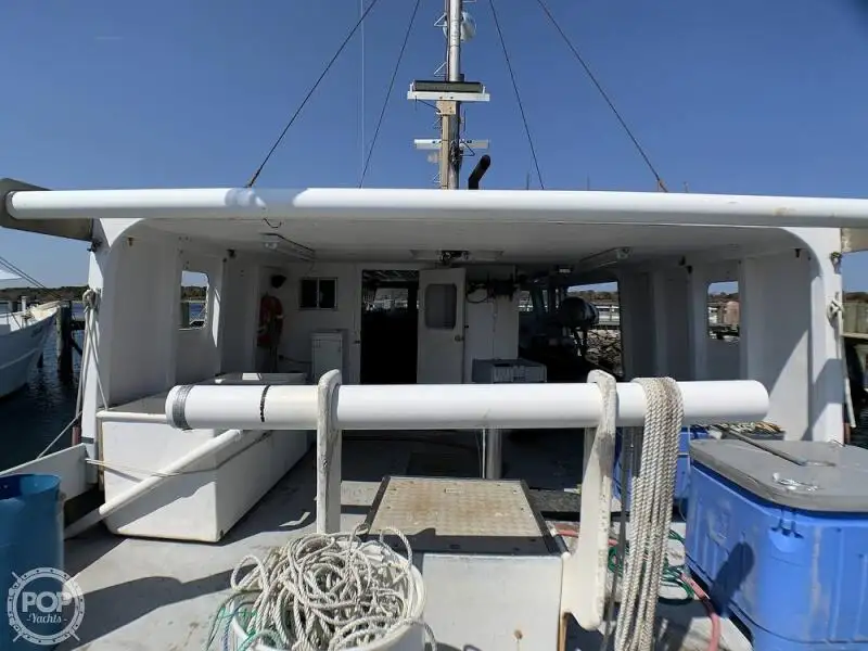 Kapal longliner kanggo didol