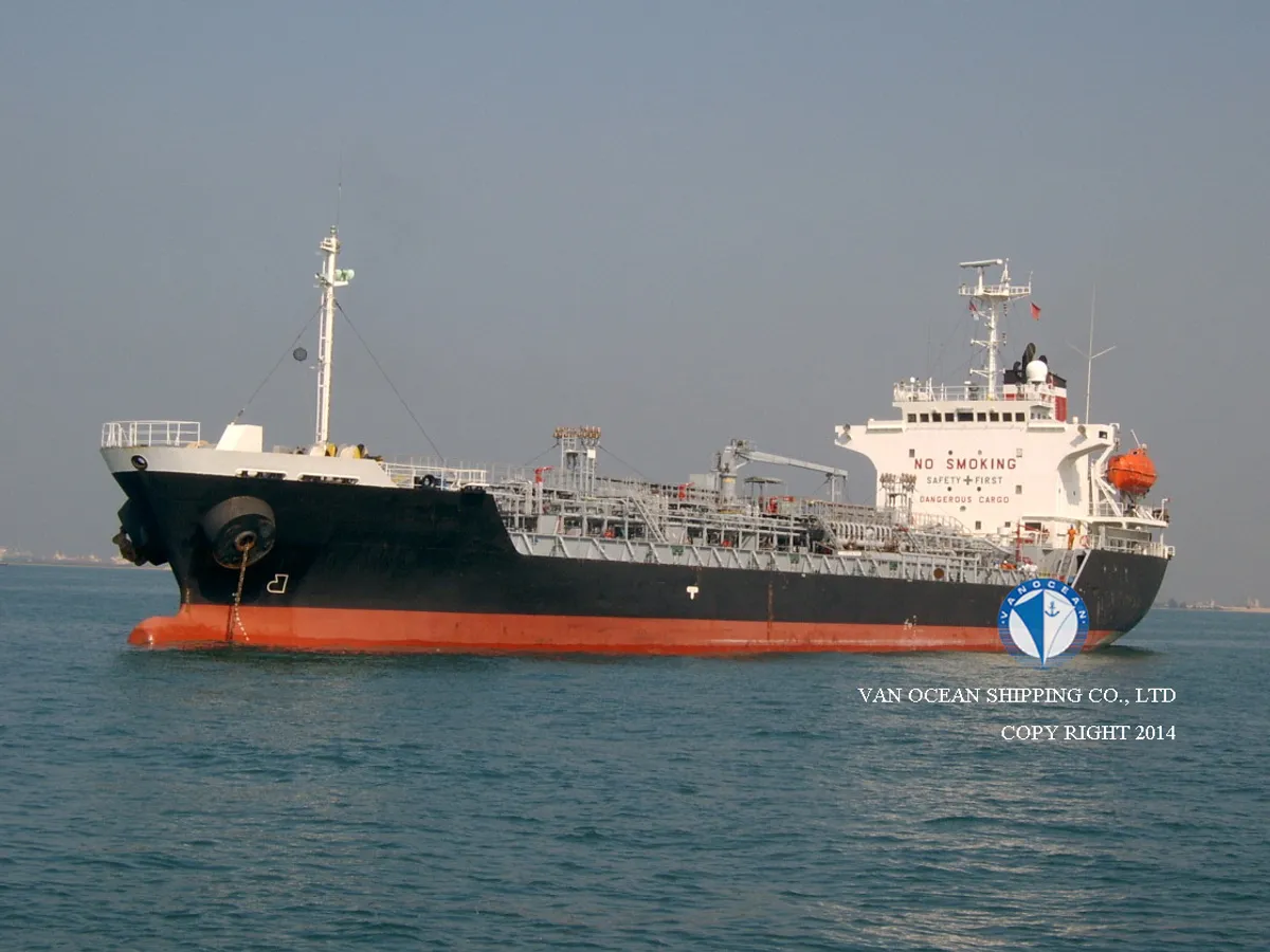 Kapal tanker minyak/bahan kimia kanggo didol