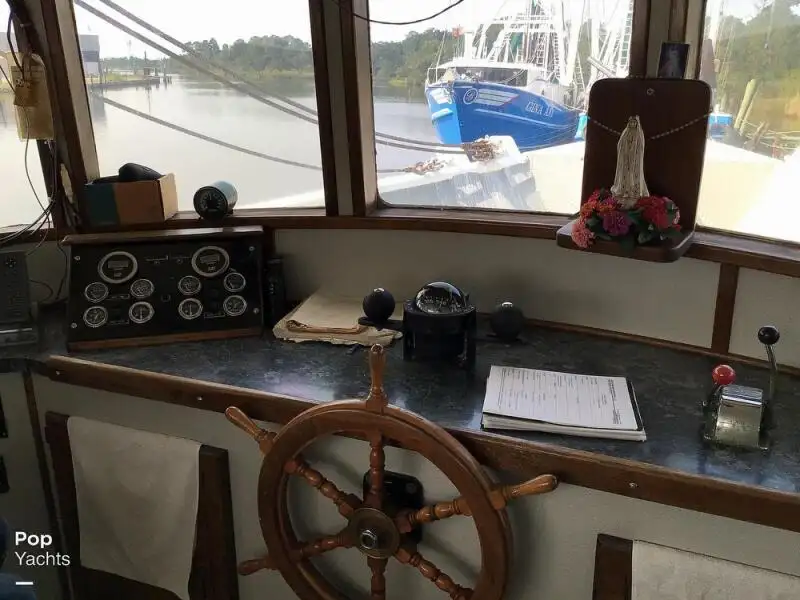 Kapal trawler kanggo didol
