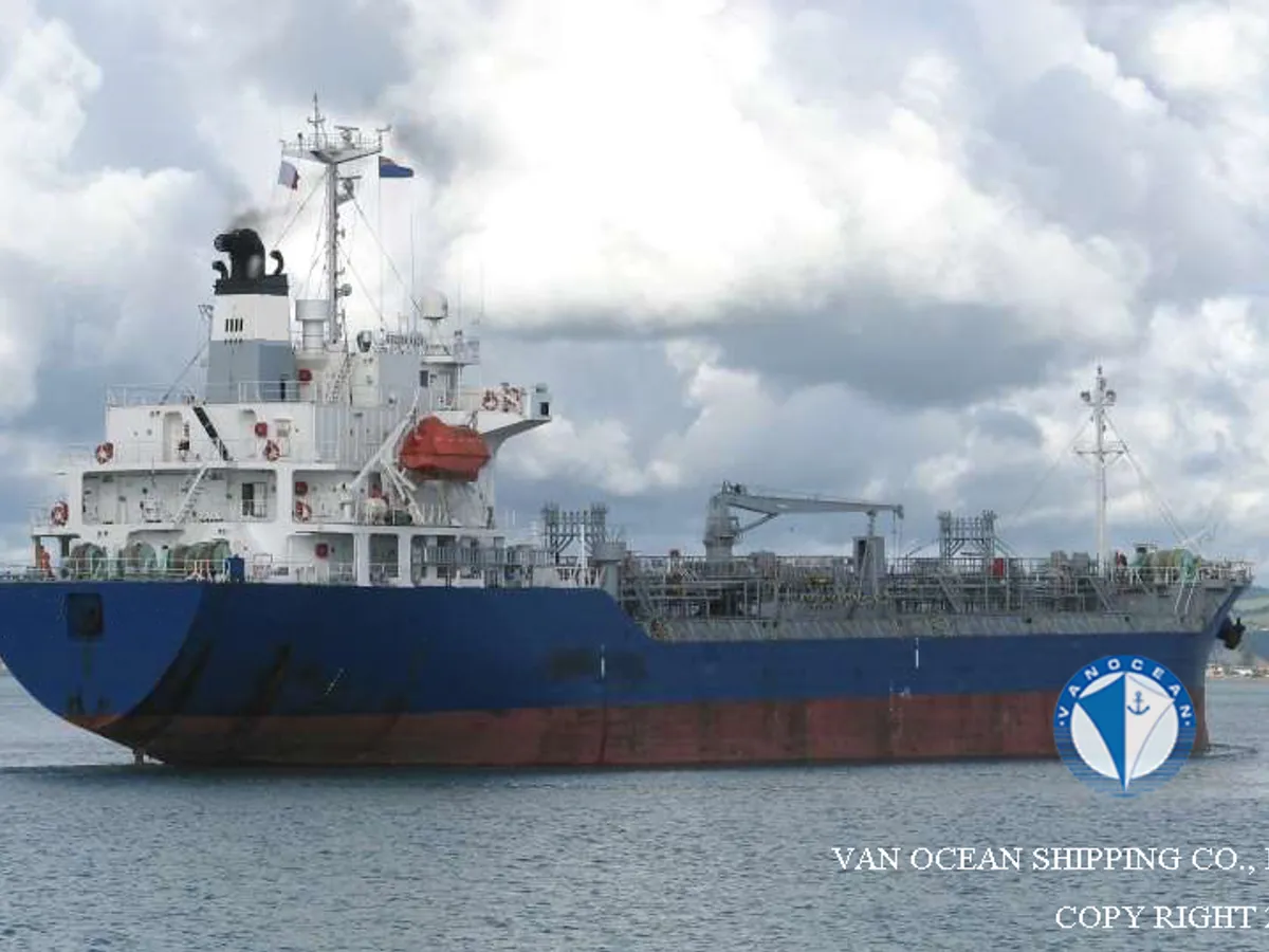 Kapal tanker minyak/bahan kimia kanggo didol
