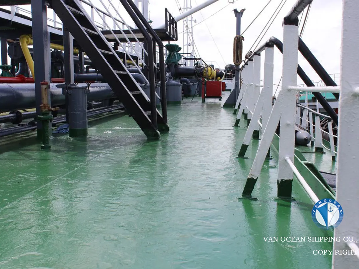 Kapal tanker minyak/bahan kimia kanggo didol