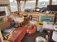 Kapal kerja kanggo didol