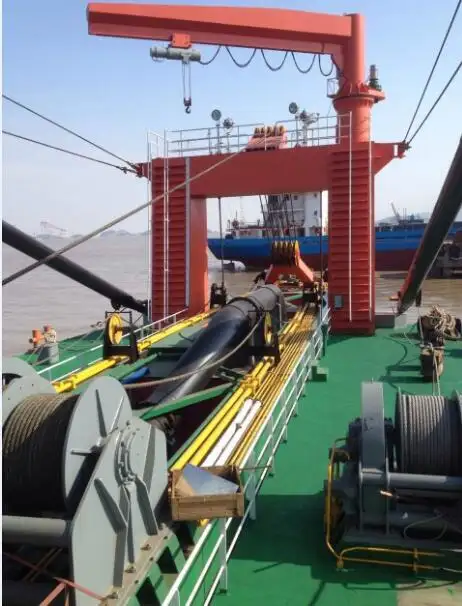Kapal dredger kanggo didol