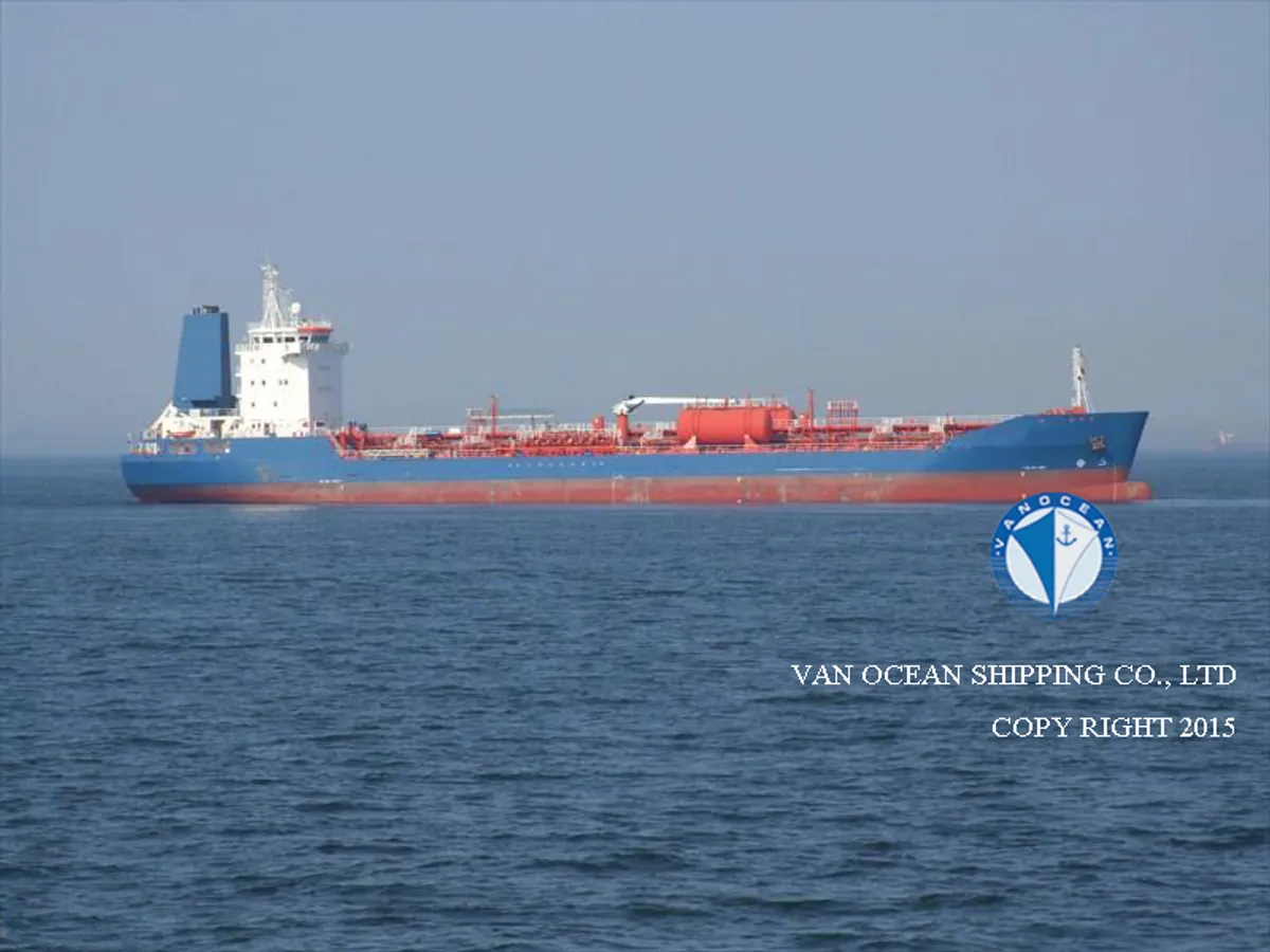 Kapal tanker minyak/bahan kimia kanggo didol