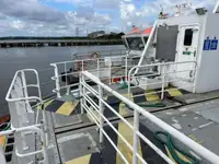 Kapal kontainer kanggo didol