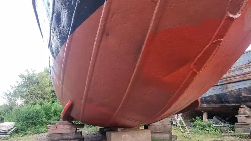 Kapal kerja kanggo didol