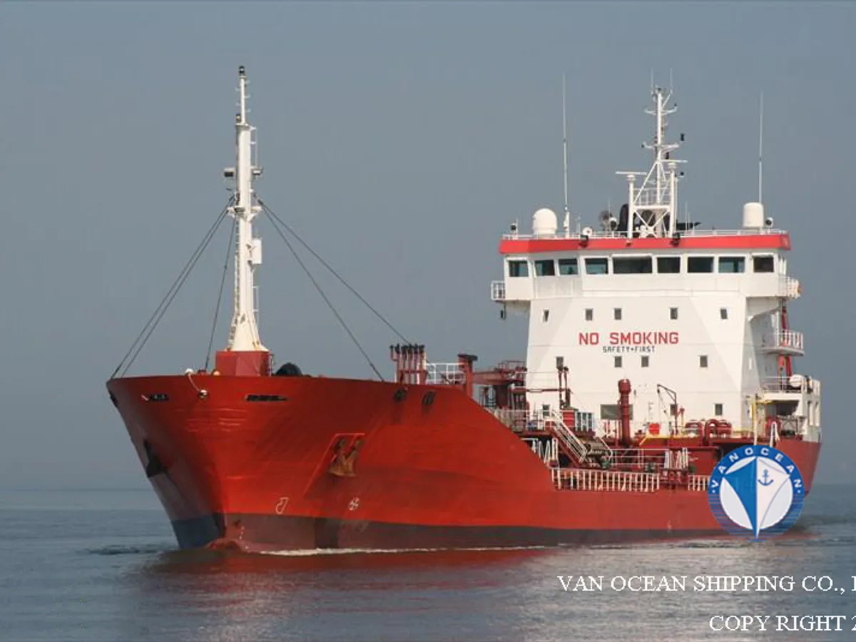 Kapal tanker minyak/bahan kimia kanggo didol