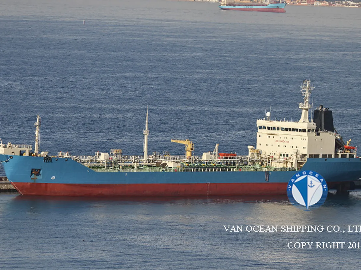 Kapal tanker minyak/bahan kimia kanggo didol