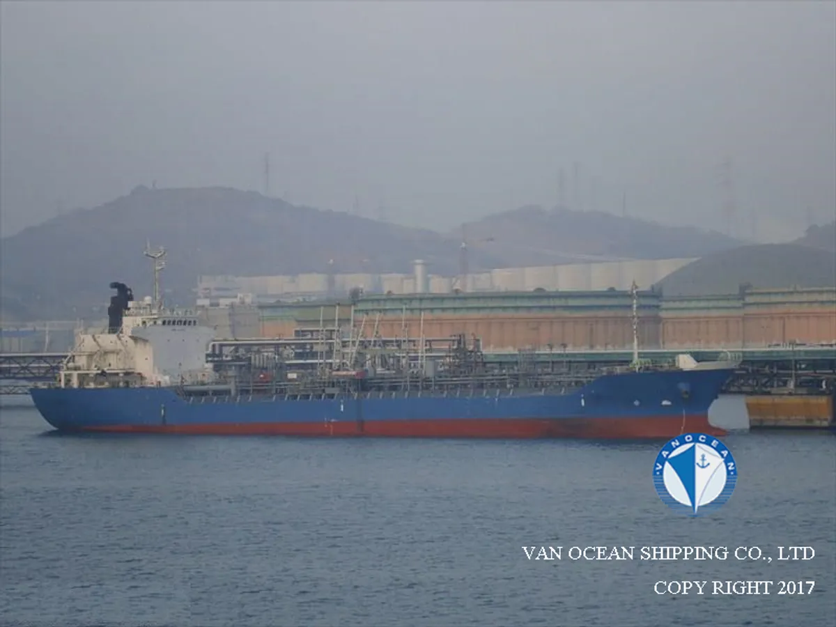 Kapal tanker minyak/bahan kimia kanggo didol