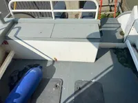 Kapal kerja kanggo didol