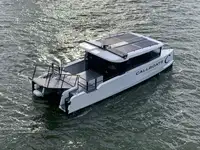 Kapal kontainer kanggo didol