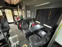 Kapal kontainer kanggo didol
