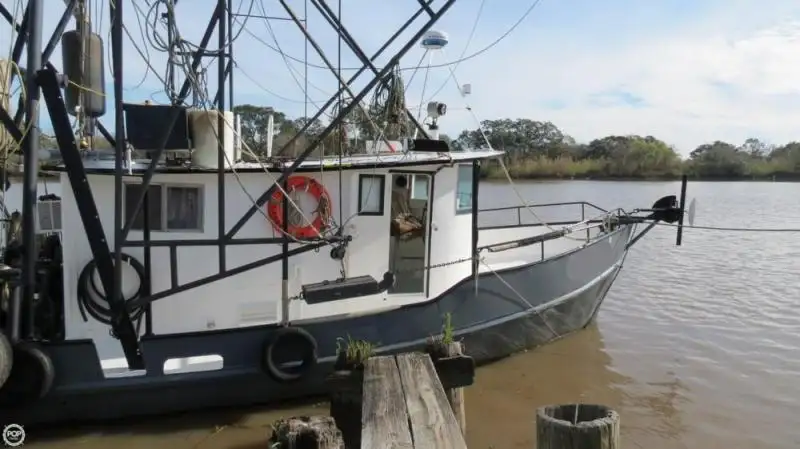 Kapal trawler kanggo didol