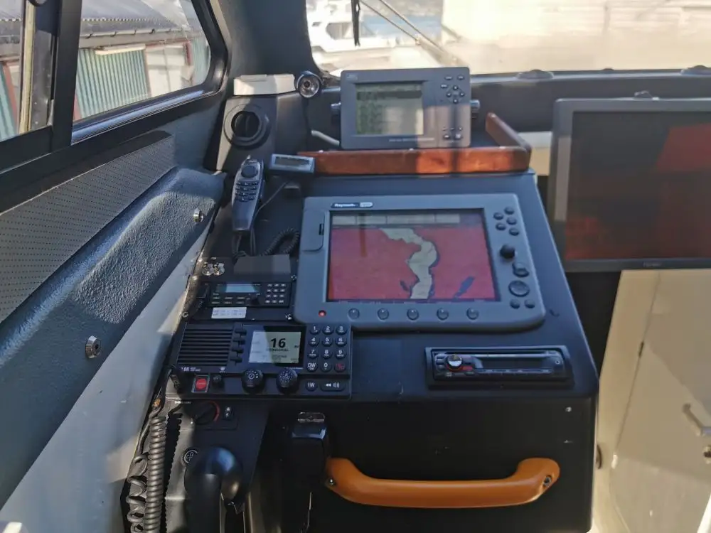 Kapal karet kaku kanggo didol