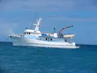 Kapal cutter kanggo didol