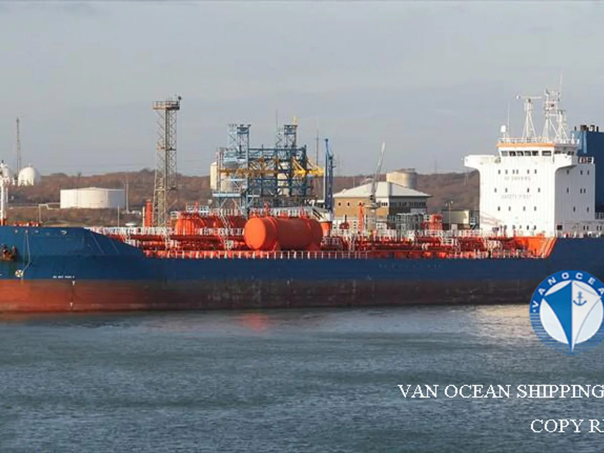 Kapal tanker minyak/bahan kimia kanggo didol