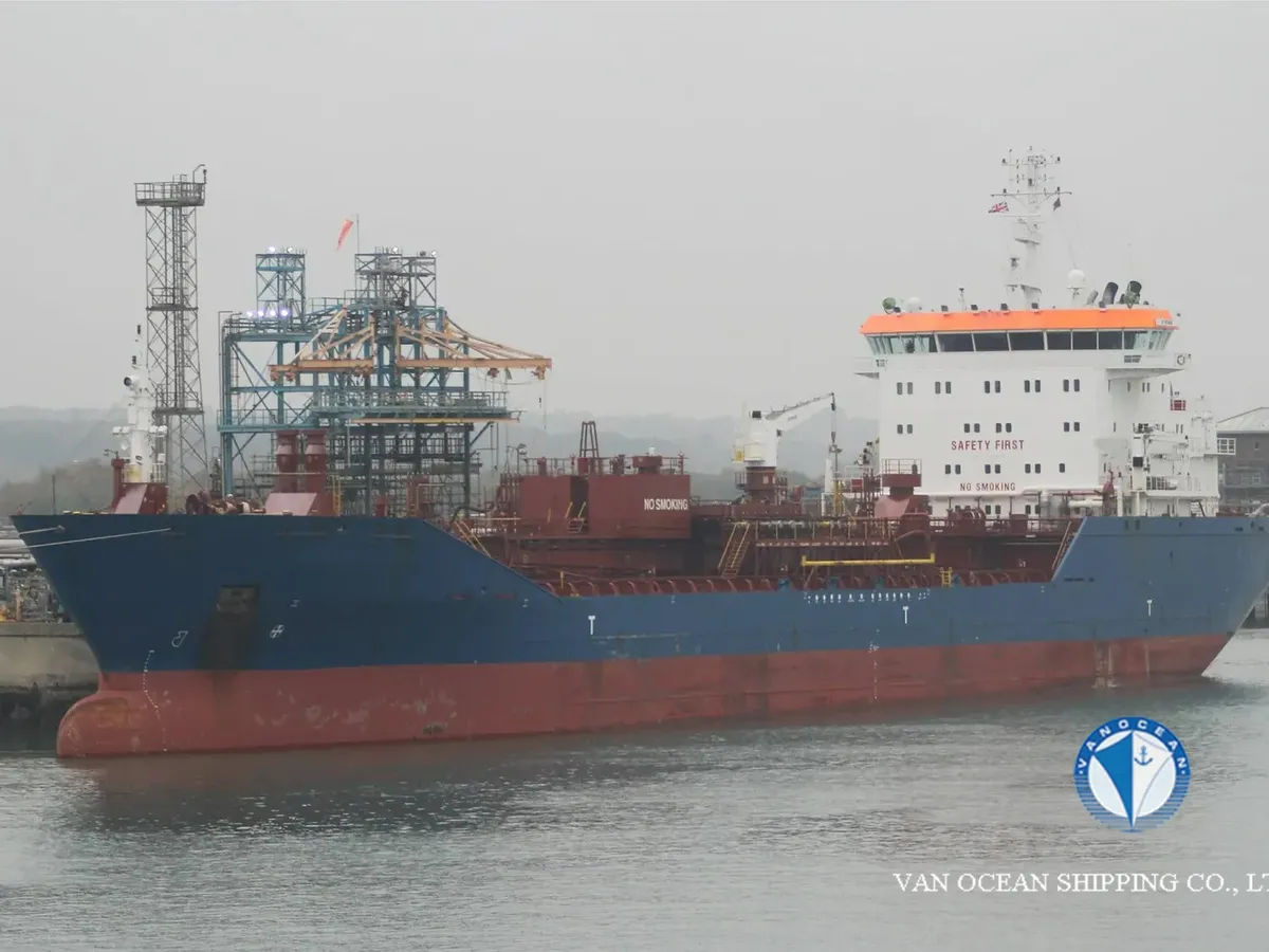 Kapal tanker minyak/bahan kimia kanggo didol