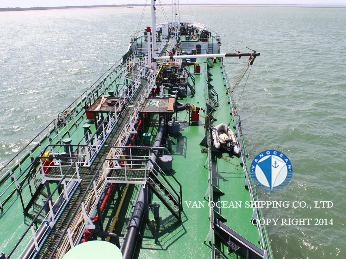 Kapal tanker minyak/bahan kimia kanggo didol