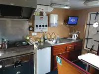 Kapal kerja kanggo didol