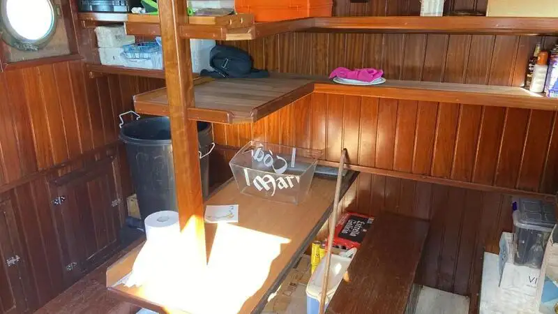 Kapal feri kanggo didol