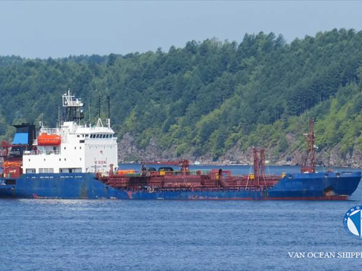 Kapal tanker minyak/bahan kimia kanggo didol