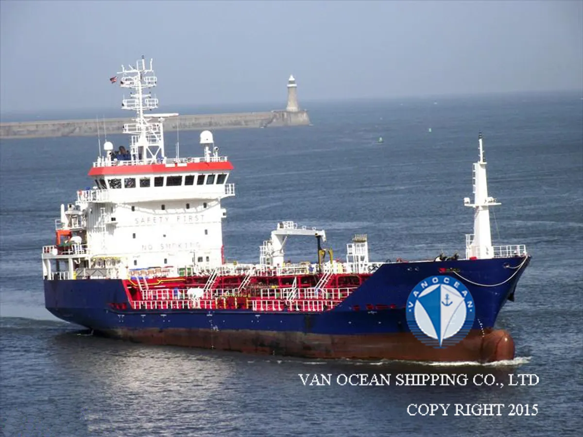Kapal tanker minyak/bahan kimia kanggo didol
