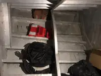 Kapal kontainer kanggo didol