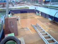 Kapal kerja kanggo didol