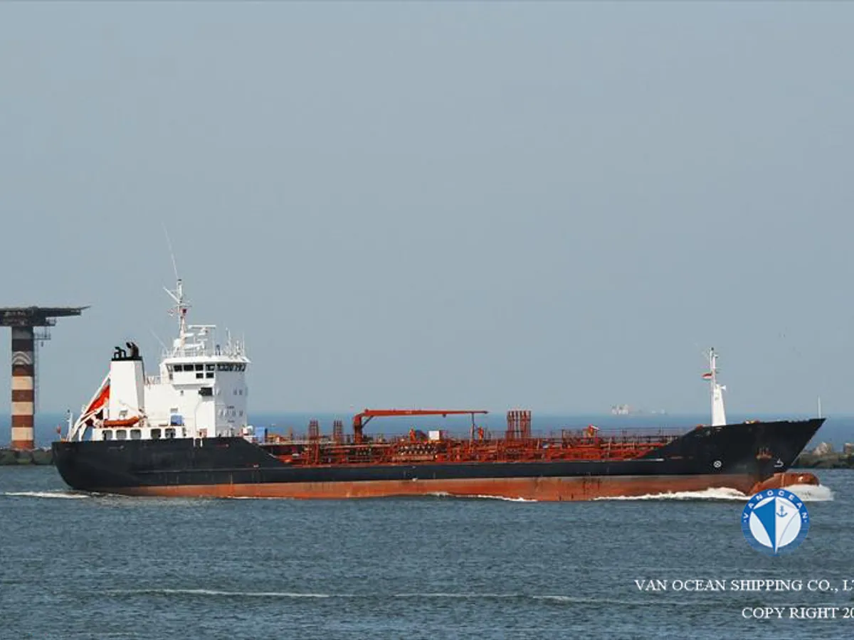 Kapal tanker minyak/bahan kimia kanggo didol