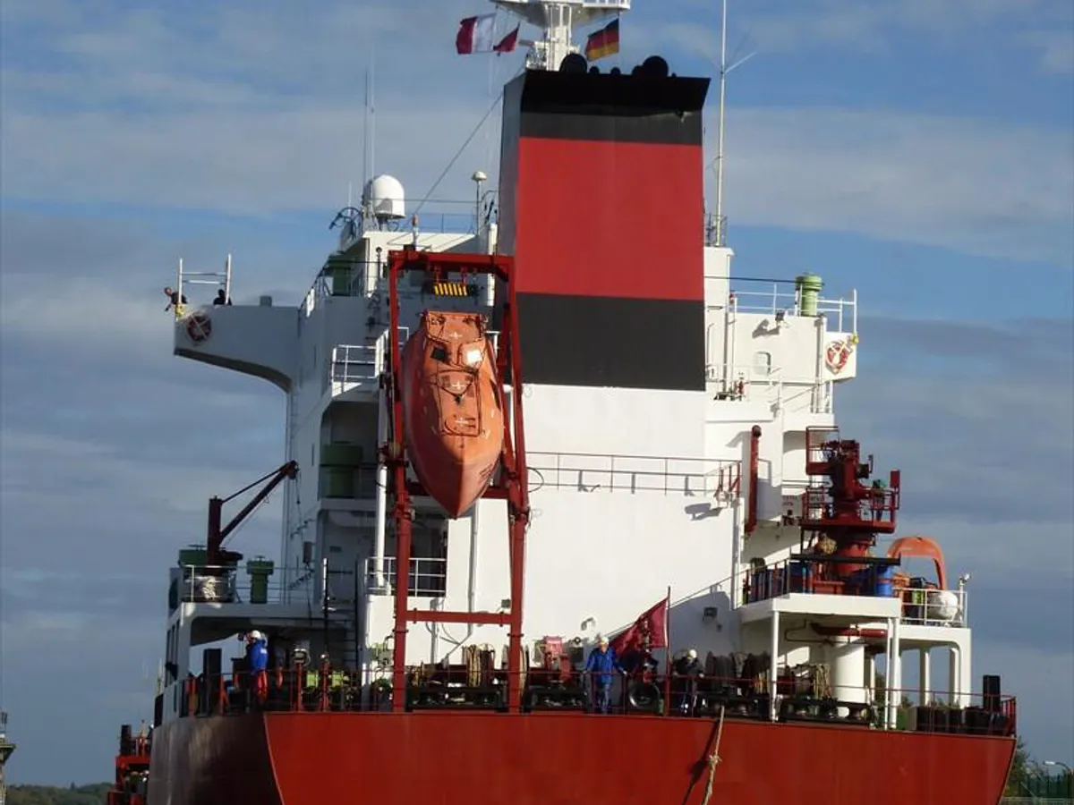 Kapal tanker minyak/bahan kimia kanggo didol