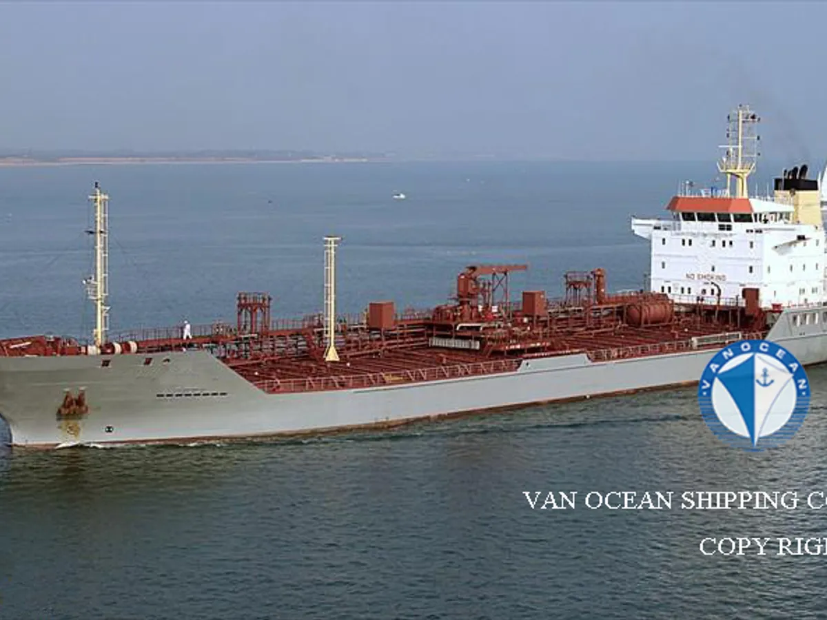 Kapal tanker minyak/bahan kimia kanggo didol