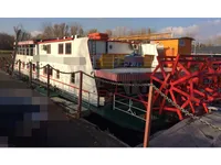 Kapal kontainer kanggo didol