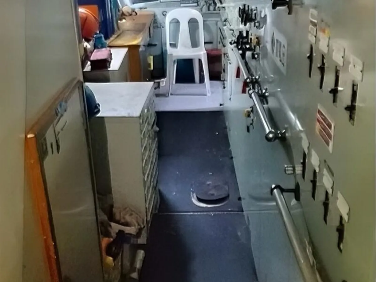 Kapal pasokan cepet (FSV) kanggo didol