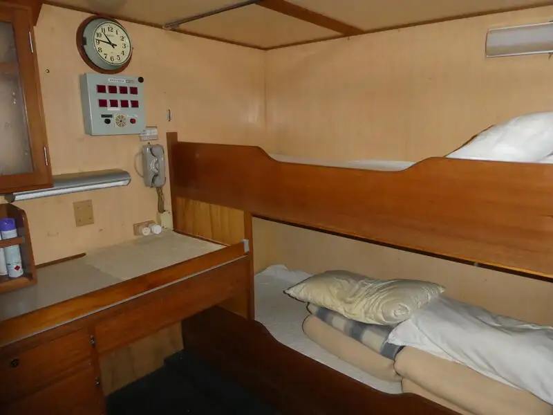 Kapal riset kanggo didol