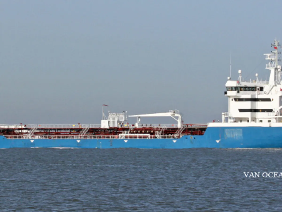 Kapal tanker minyak/bahan kimia kanggo didol