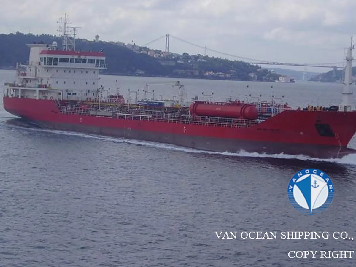 Kapal tanker minyak/bahan kimia kanggo didol