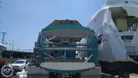 Kapal kontainer kanggo didol