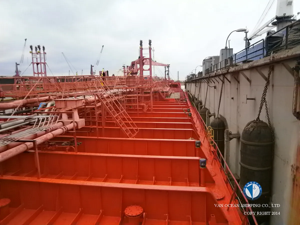 Kapal tanker minyak/bahan kimia kanggo didol