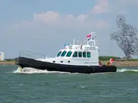 Kapal survey kanggo didol