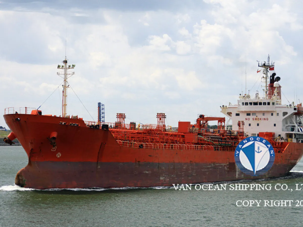 Kapal tanker minyak/bahan kimia kanggo didol