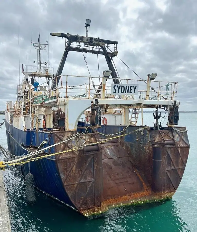 Kapal trawler kanggo didol