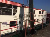 Kapal kontainer kanggo didol