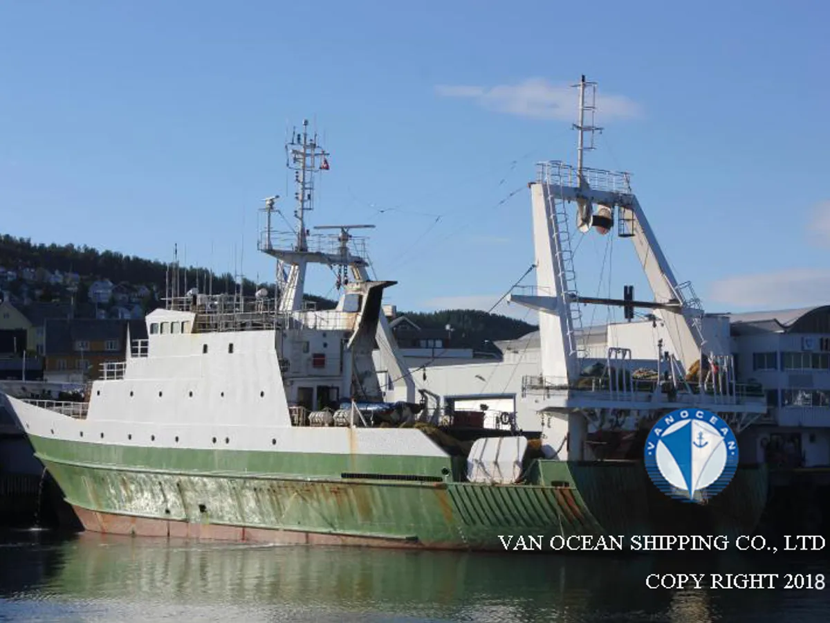 Kapal trawler kanggo didol